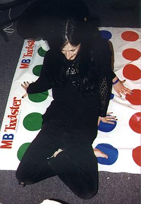 harr see I can meditate whilst playing Twister and still LOOSE : P