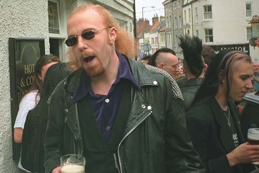 [Me talking...Now theres a shock !]